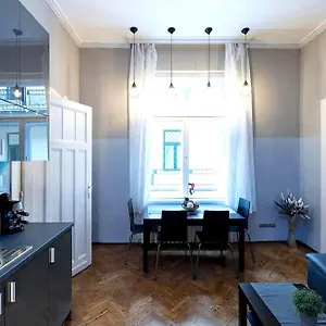 Apartamento Vaci Street - Location In Budapest, Steps From The Danube, Budapest